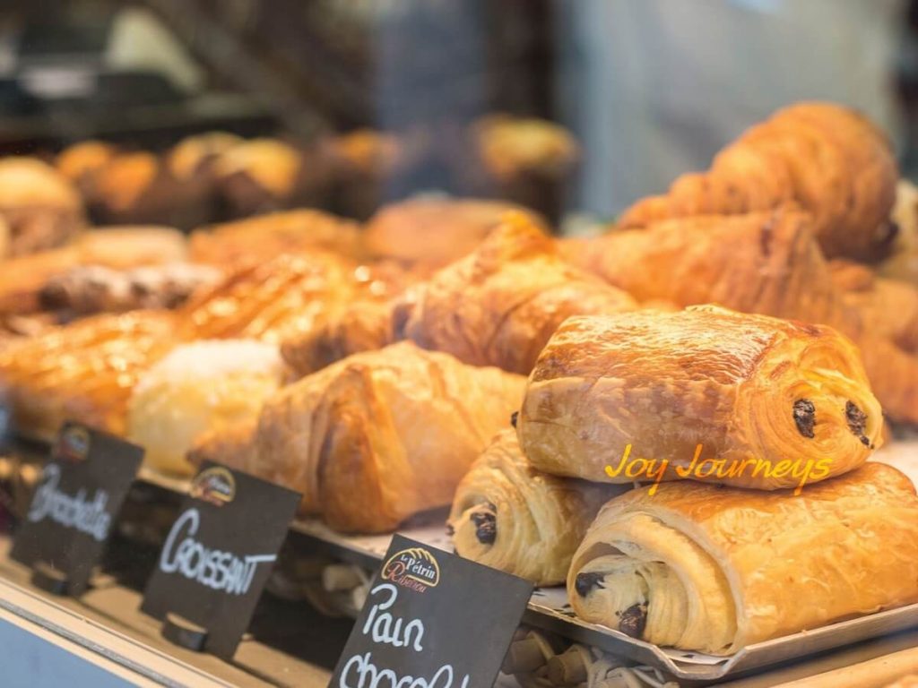 bakery in vietnam