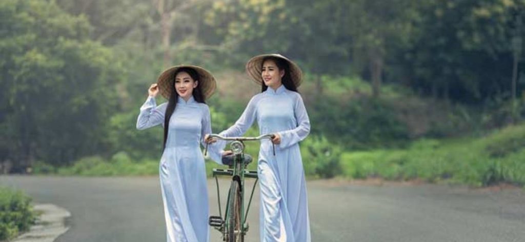 ao dai Vietnam