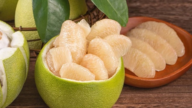 Pomelo is very rich in vitamin C and potassium.