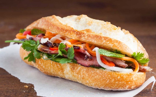 Fast food banh mi vietnam