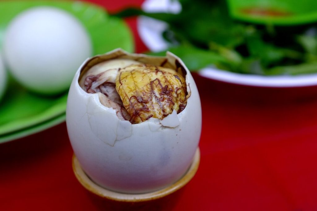 balut vietnam