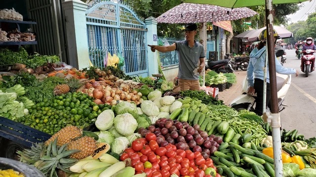 You Can Buy Vietnamese Vegetables In Every Market