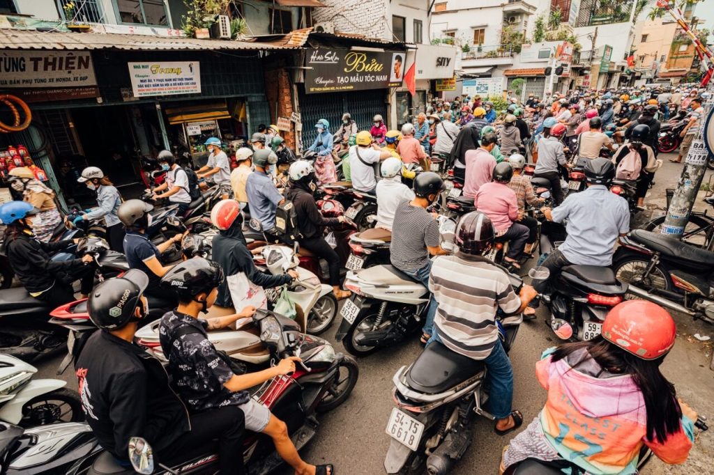 driving in vietnam