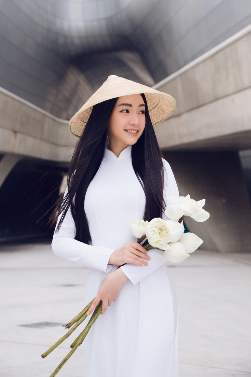 Ao Dai and Conical Hat - Vietnamese Traditional Clothing