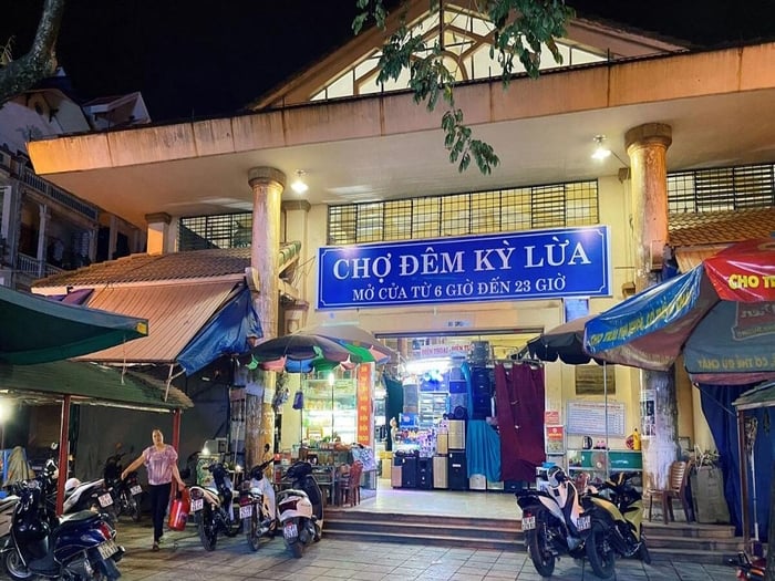 Ky Lua - One of Most Popular Vietnam Night Market