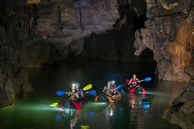 phong nha vietnam