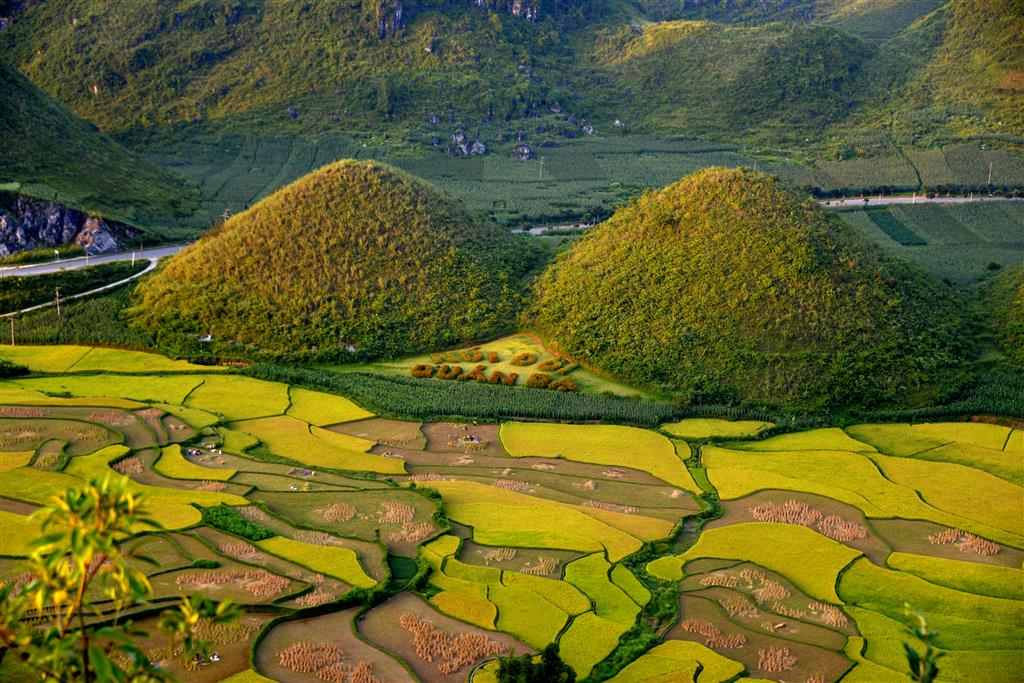 Quan Ba Twin Mountains