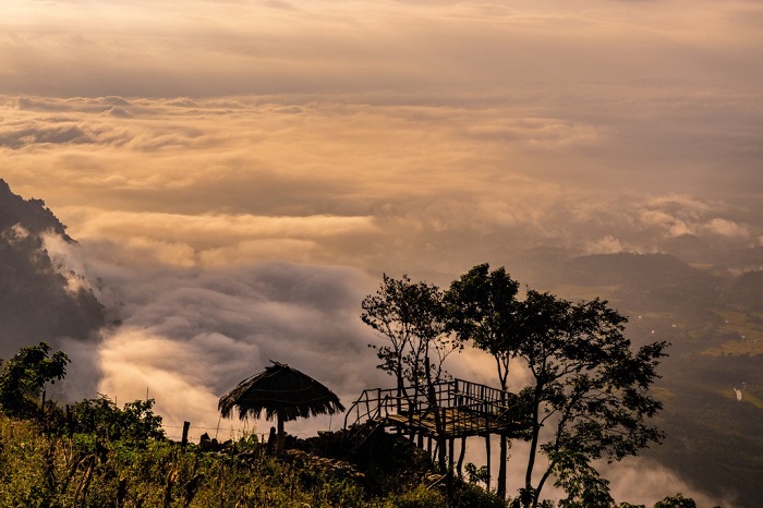 Reach for the Cloud at Hang Kia